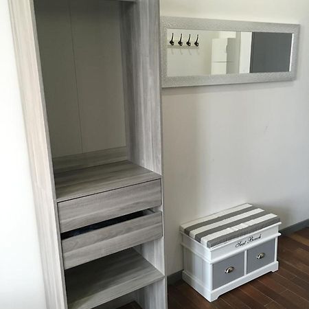 Little Plaza Appart'Hotel Лилль Экстерьер фото