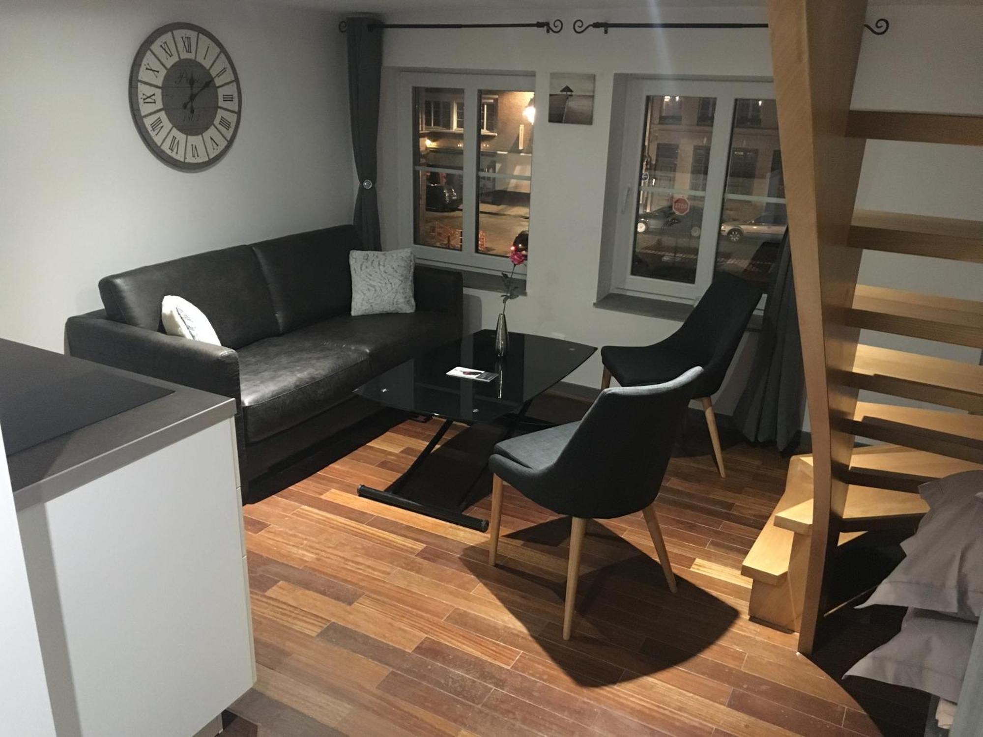 Little Plaza Appart'Hotel Лилль Экстерьер фото