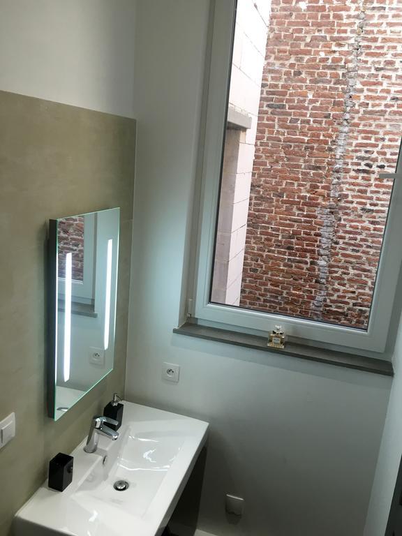 Little Plaza Appart'Hotel Лилль Экстерьер фото