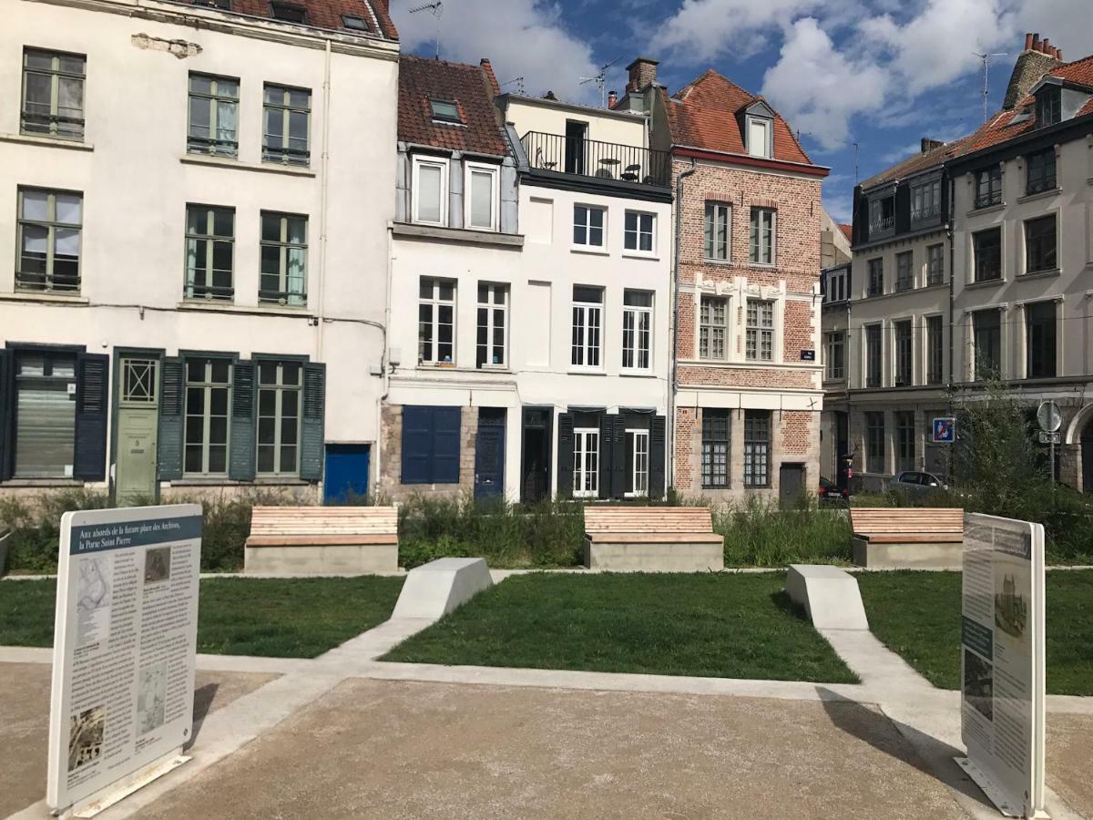 Little Plaza Appart'Hotel Лилль Экстерьер фото
