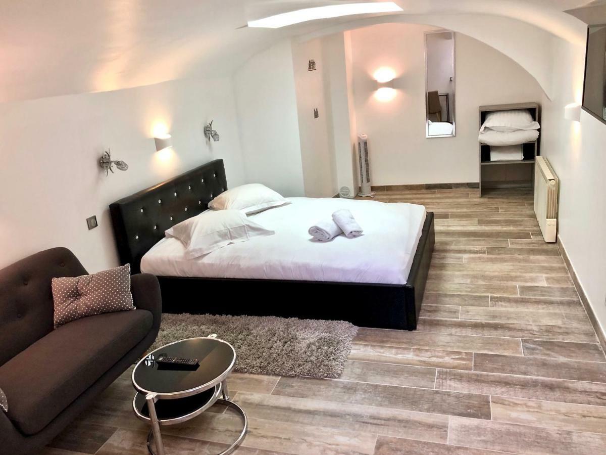 Little Plaza Appart'Hotel Лилль Экстерьер фото