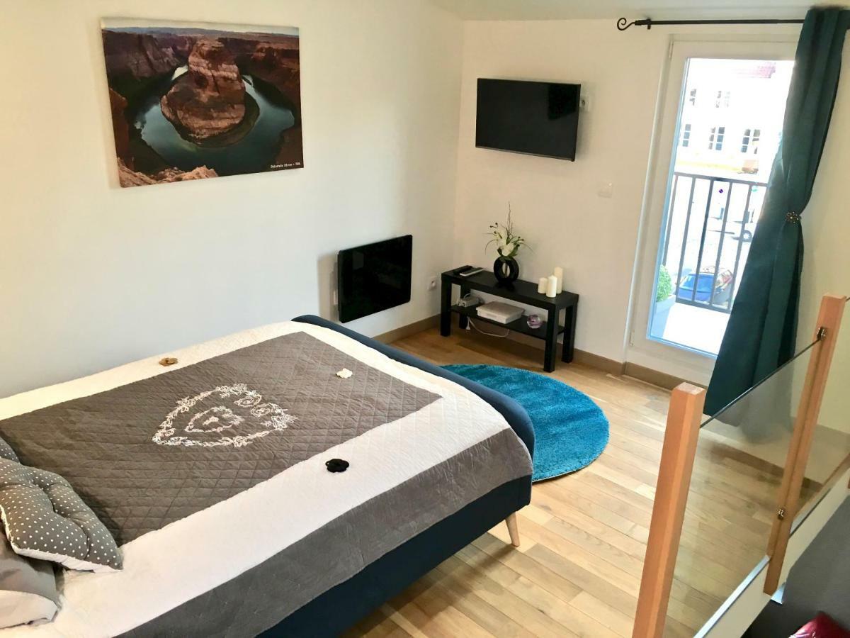 Little Plaza Appart'Hotel Лилль Экстерьер фото